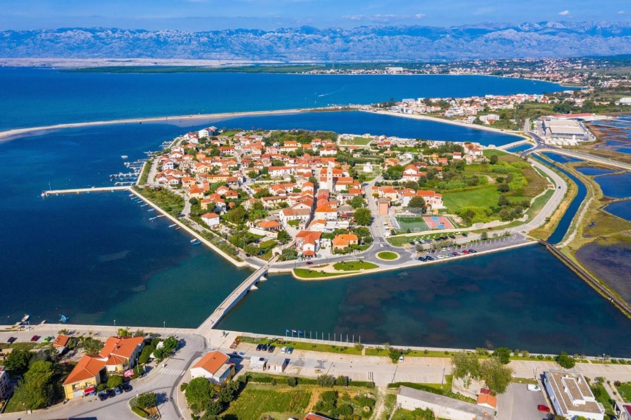 Seaside Apartments With A Swimming Pool Nin, Zadar - 6153 المظهر الخارجي الصورة